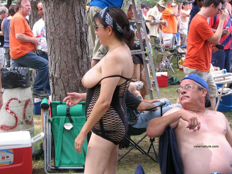 Enlarged picture of Watch hot photos from Key west fantasy fest, nude mature women and lonely wives posing pic